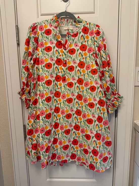 entro Dresses & Skirts - entro Floral Blouse in White, Green & Red-Orange